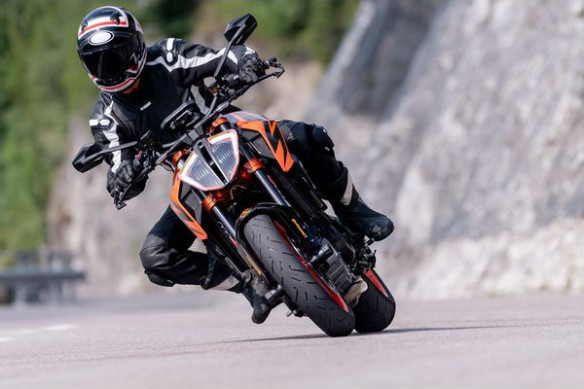 Anvelopa Moto Contisportattack 4 CSA 4 120/70ZR17(58W)TL
