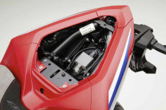 Alimentator USB CBR1000RR-R/CBR1000RR-R SP 08E72-MKR-D10