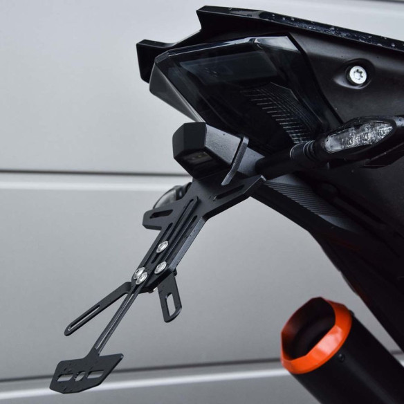 Suport Numar Inmatriculare PREMIUM KTM 1290 Super Duke R/EVO 010083TTY00012BK