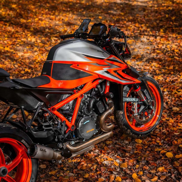 Crash Pad KTM 1290/1390 Super Duke R/EVO Black 010083CBS00010BKB