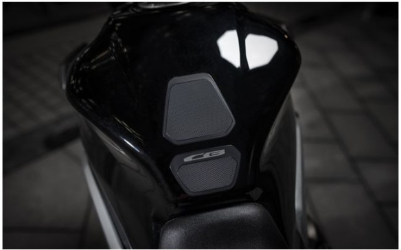 Tank Pad CB650R CB Logo Black 08P71-MKN-D50