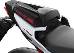 Capac Monopost CB750 Hornet Black/Red 08F70-MLB-D00ZB
