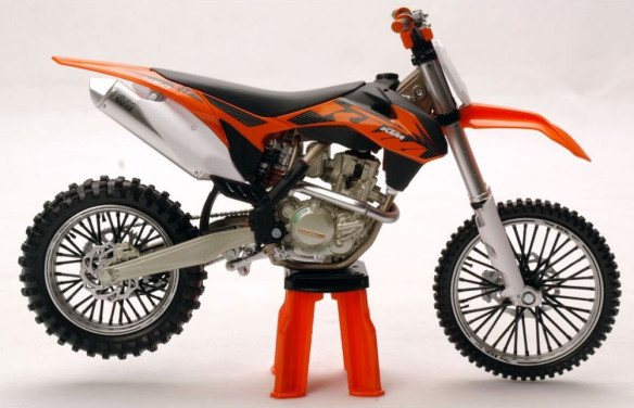 Macheta Motor KTM SX-F 450 2014 1:12