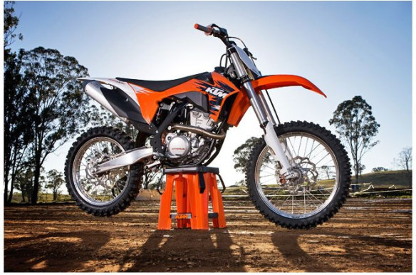 Macheta Motor KTM SX 2011 1:12