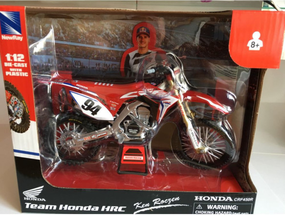 Macheta Motor HRC Honda Factory Ken Roczen 94 1:12