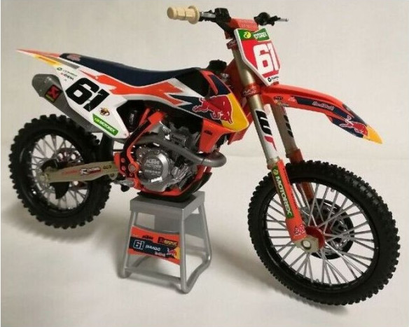 Macheta KTM Jorge Prado No 61 1:12