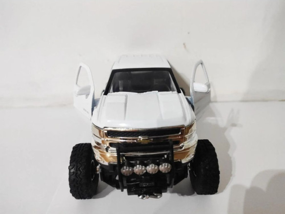 Macheta Moto Chevrolet Silverado Pick Up & Yamaha Dirt Bike Play Set 1:32