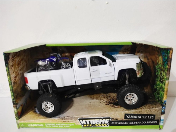 Macheta Moto Chevrolet Silverado Pick Up & Yamaha Dirt Bike Play Set 1:32