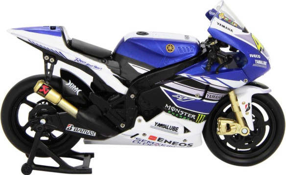 Macheta Yamaha YZR-M1 Valentino Rossi 2013 1:12