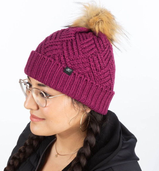 Caciula Chevron Pom Raspberry Radiance 24
