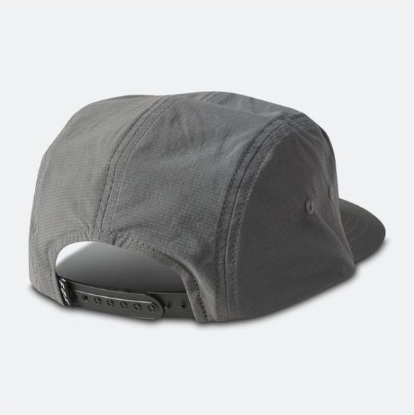 Sapca Badge 5 Panel Grey