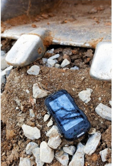 Strongphone Q4