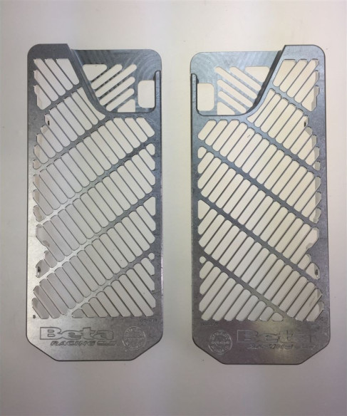 LICHIDARE STOC Protectie Radiator Beta X-Trainer Argintie