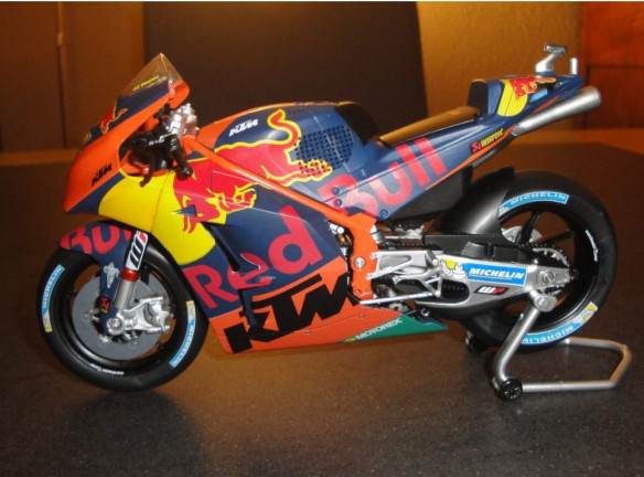 Macheta Moto GP B.Smith No.38 1 12
