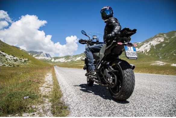Anvelopa Moto Mutant MUT 120 70ZR19 60W TLM S