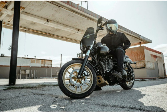 Casca Moto Full-Face Airflite Gloss Solid Black