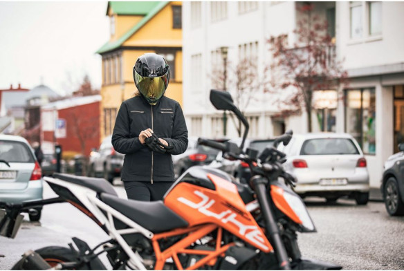 Casca Moto Full-Face Airflite Gloss Solid Black