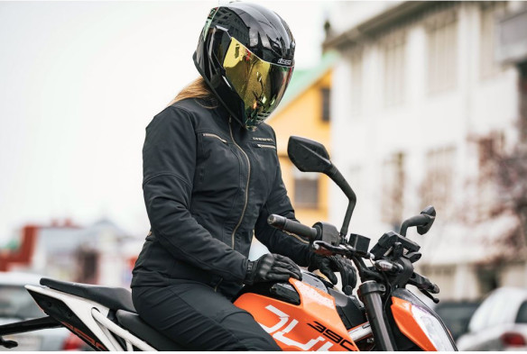 Casca Moto Full-Face Airflite Gloss Solid Black