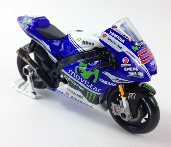 Macheta Motor 1 18 Yamaha Jorge Lorenzo 99