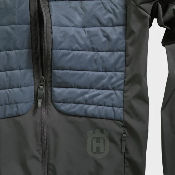 Remote Hybrid Jacket