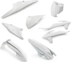 Plastic parts kit