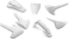 PLASTIC PARTS KIT