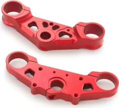 Triple clamp
