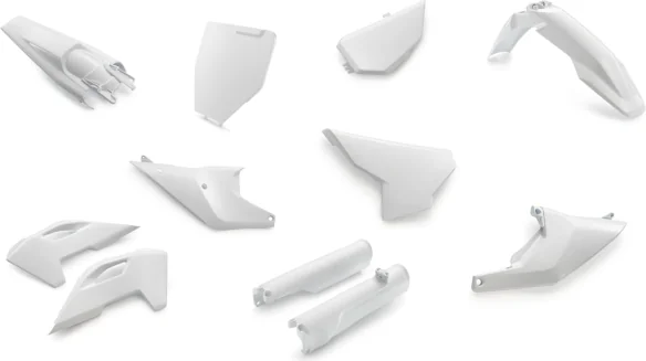 Plastic parts kit