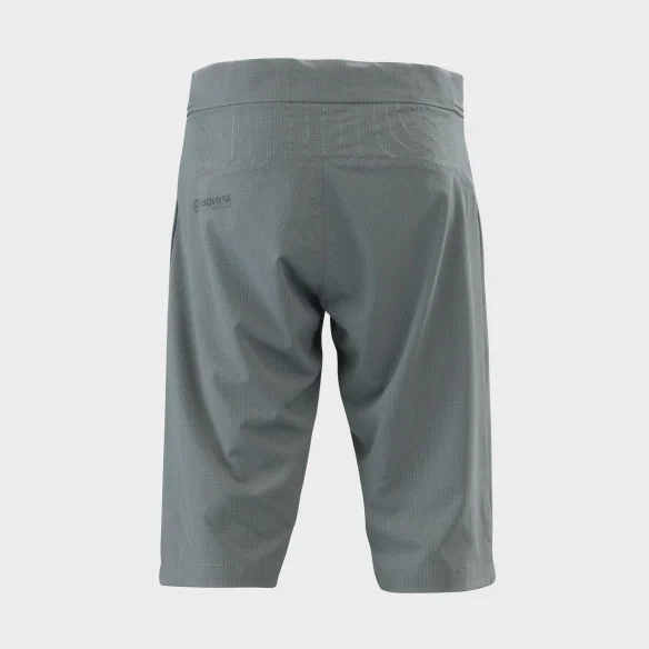 Accelerate Shorts