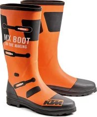 RUBBER BOOTS