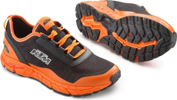 TEAM CORPORATE SHOES