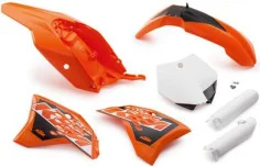 Plastic parts set