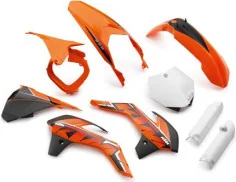 Plastic parts set