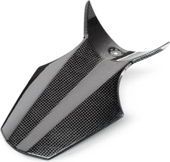 Carbon trim for rear underpart