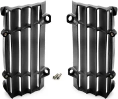 Radiator protection grille