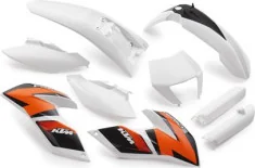 Plastic parts set