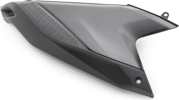 Rear fairing