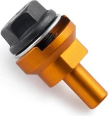 Air filter retaining pin