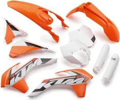Plastic parts set