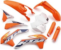 Plastic parts set