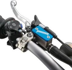 Clutch reservoir cover