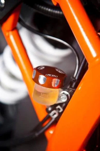 Brake fluid reservoir cap