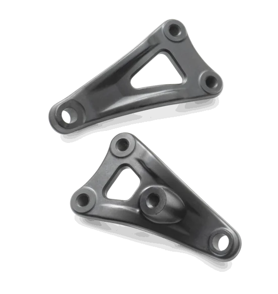 Engine brace set