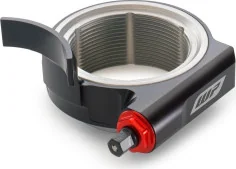 Preload adjuster