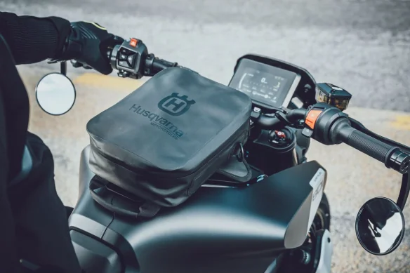 Tank bag carrier