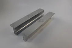 Clamp for needle guiding PDS