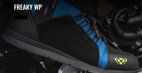 Ghete Moto Freaky WP MS Black Blue Yellow