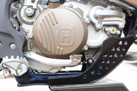 Skid Plate Black