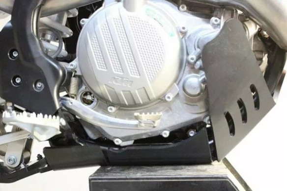 Xtrem Skid Plate Black