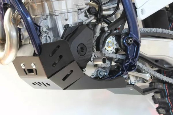 Xtrem Skid Plate Black